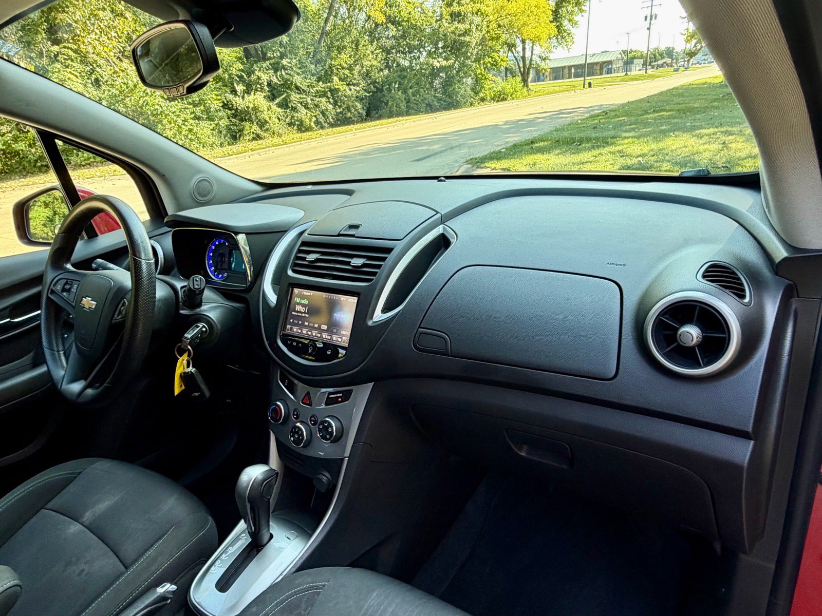 Used 2015 Chevrolet Trax LT w/ LPO, Cargo Package FWD image 14