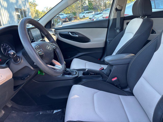 Used 2020 Hyundai Elantra GT image 10