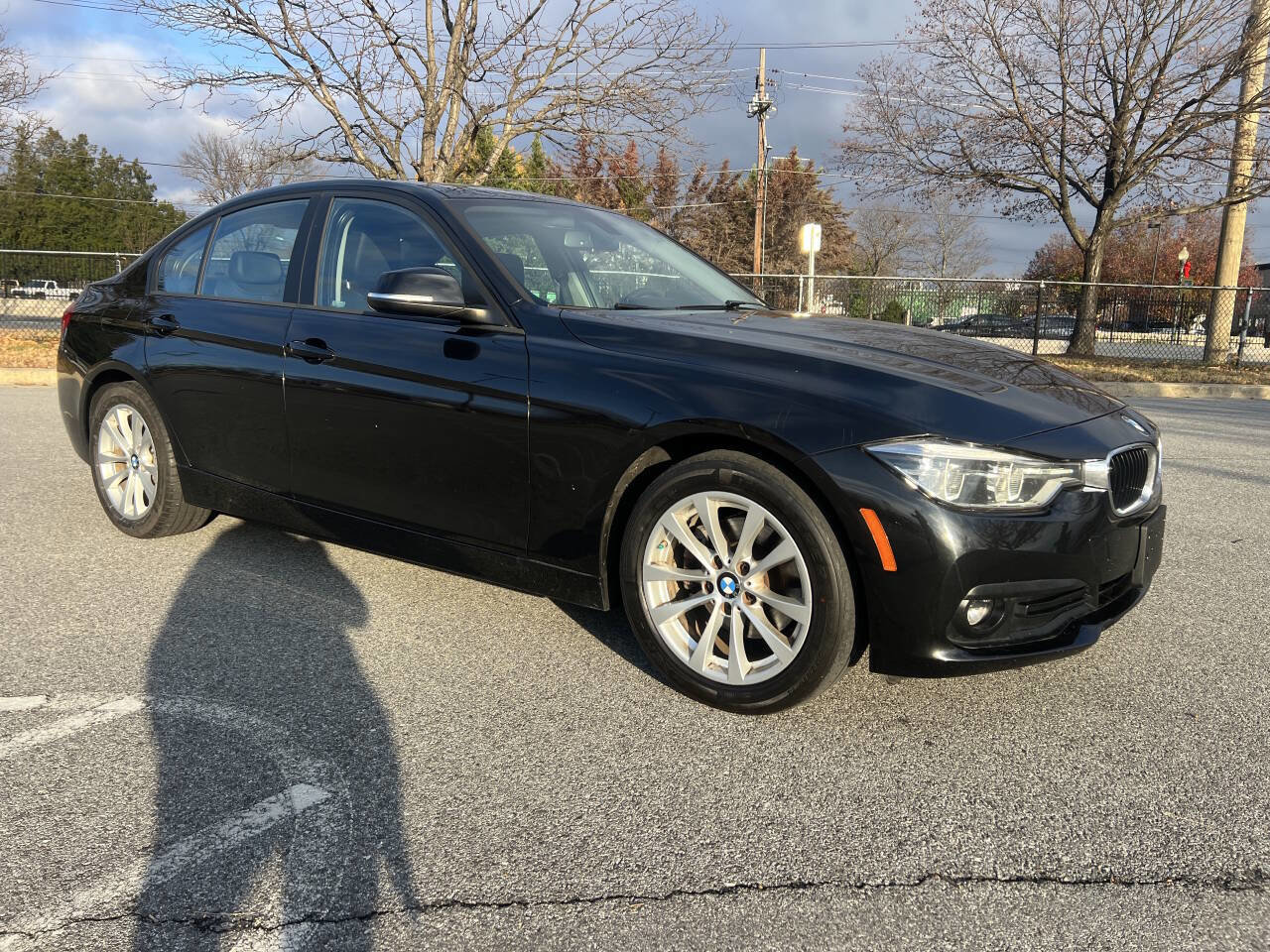 Used 2018 BMW 320i xDrive Sedan image 4