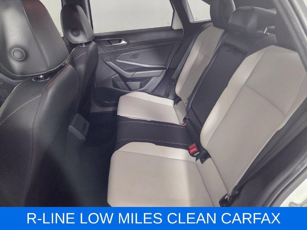 Used 2021 Volkswagen Jetta R-Line w/ R-Line Cold Weather Package FWD image 21