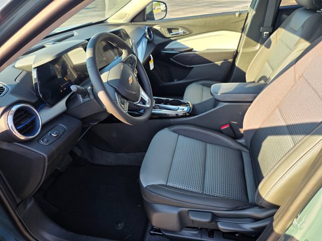 New 2026 Chevrolet Trax LT w/ Driver Confidence Package FWD image 19