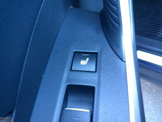 Used 2023 Toyota RAV4 SE w/ Weather & Moonroof Package image 27