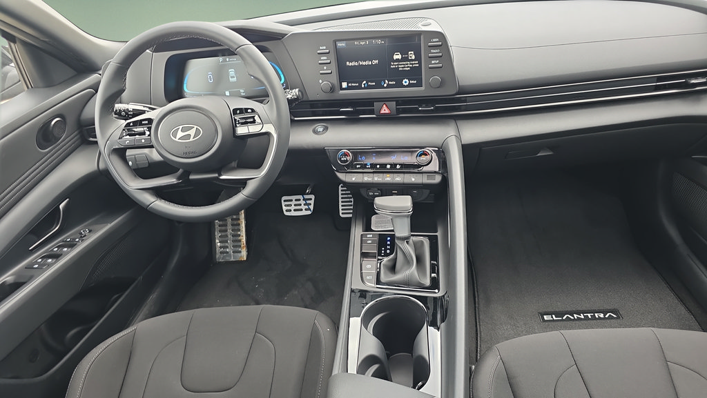 New 2026 Hyundai Elantra SEL Sport Premium FWD image 27