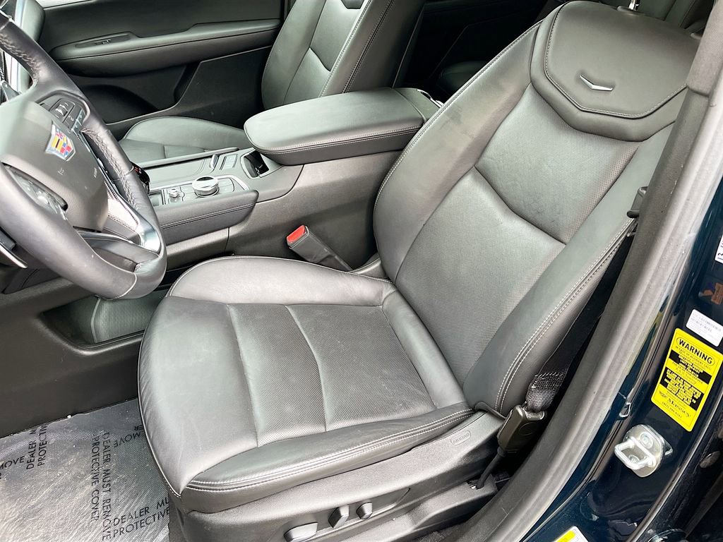 Used 2024 Cadillac XT6 Sport w/ LPO, ONYX Package image 20
