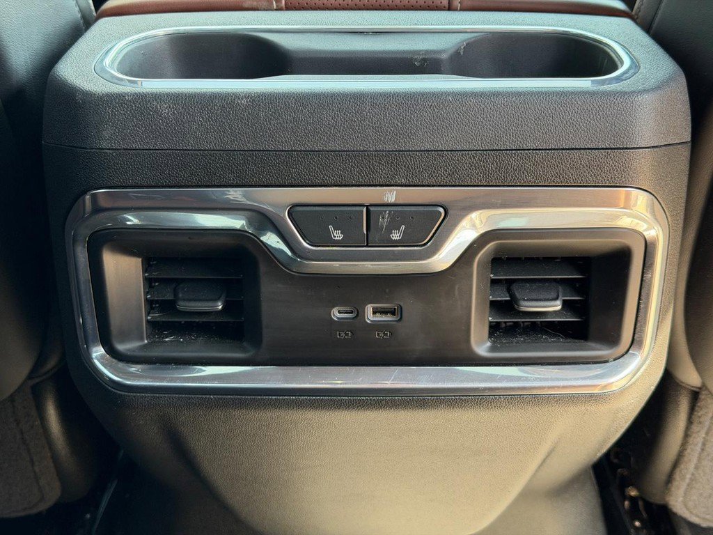 Used 2024 GMC Sierra 2500 Denali Ultimate image 15