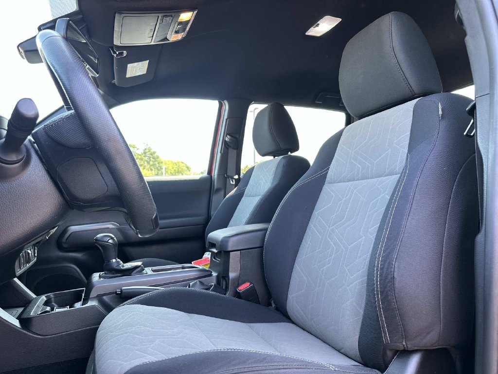 Used 2021 Toyota Tacoma TRD Sport RWD image 25