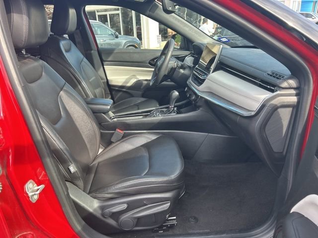 Used 2024 Jeep Compass Limited image 32