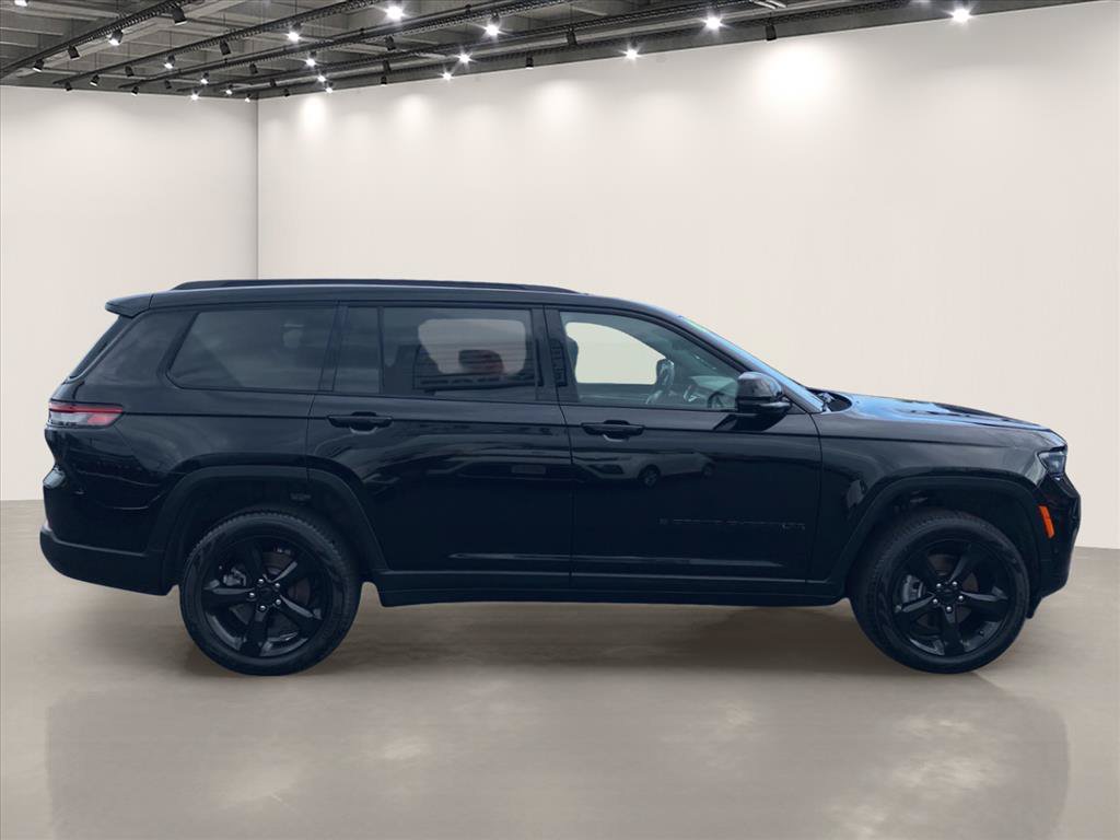 Used 2025 Jeep Grand Cherokee L Limited w/ Luxury Tech Group II AWD/4WD image 8