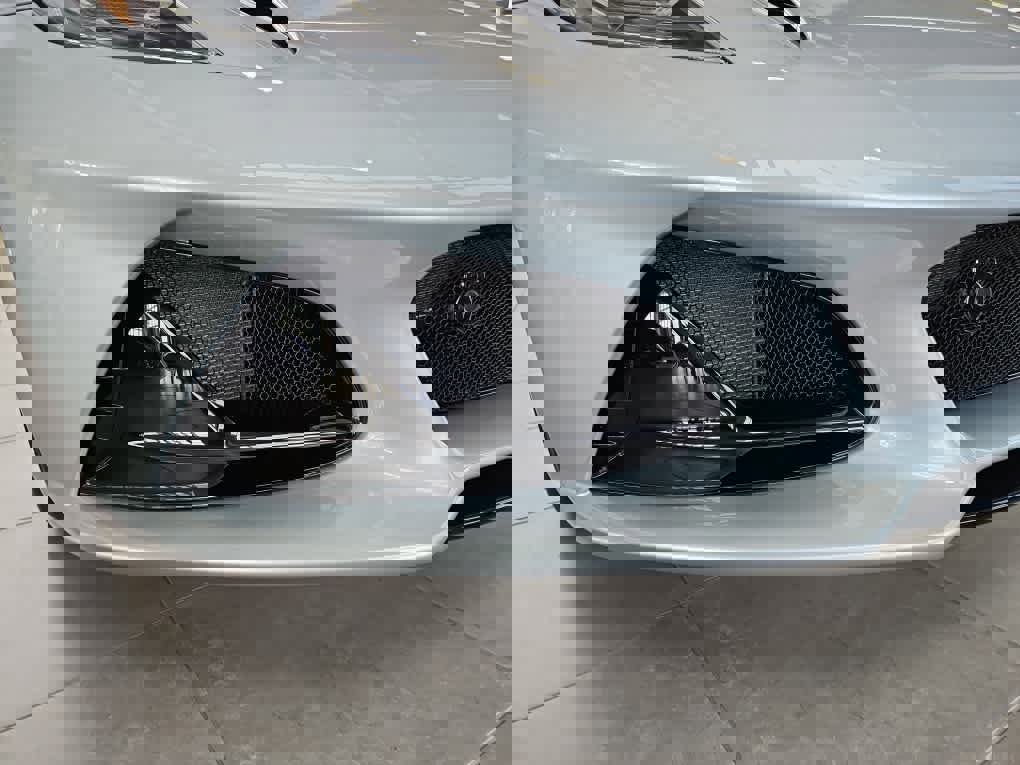 New 2025 Lotus Emira image 14