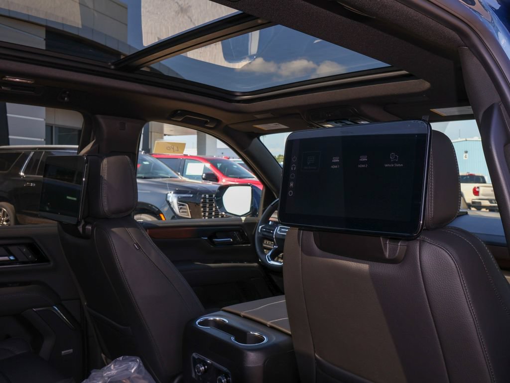 New 2026 GMC Yukon XL Denali w/ Denali Reserve Package AWD/4WD image 41