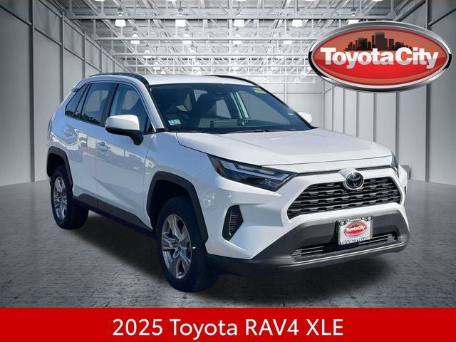 Certified 2025 Toyota RAV4 XLE AWD/4WD image 1
