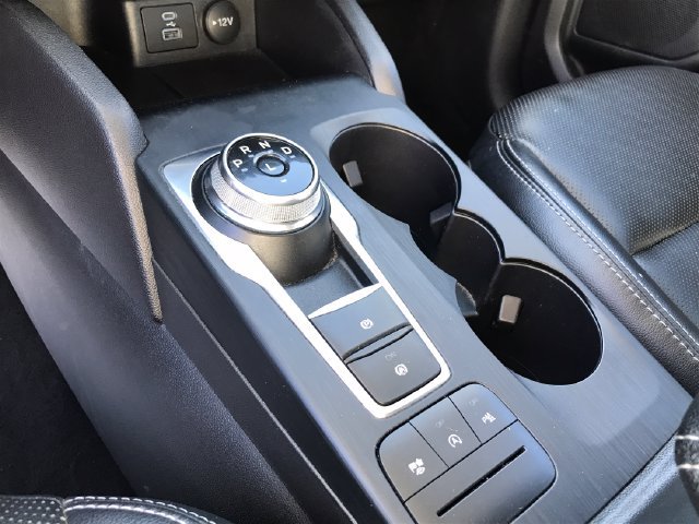 Used 2022 Ford Escape Titanium AWD/4WD image 8