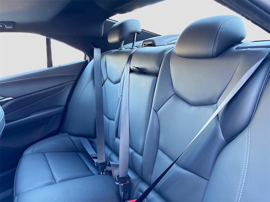 Used 2025 Cadillac CT4 Luxury image 25