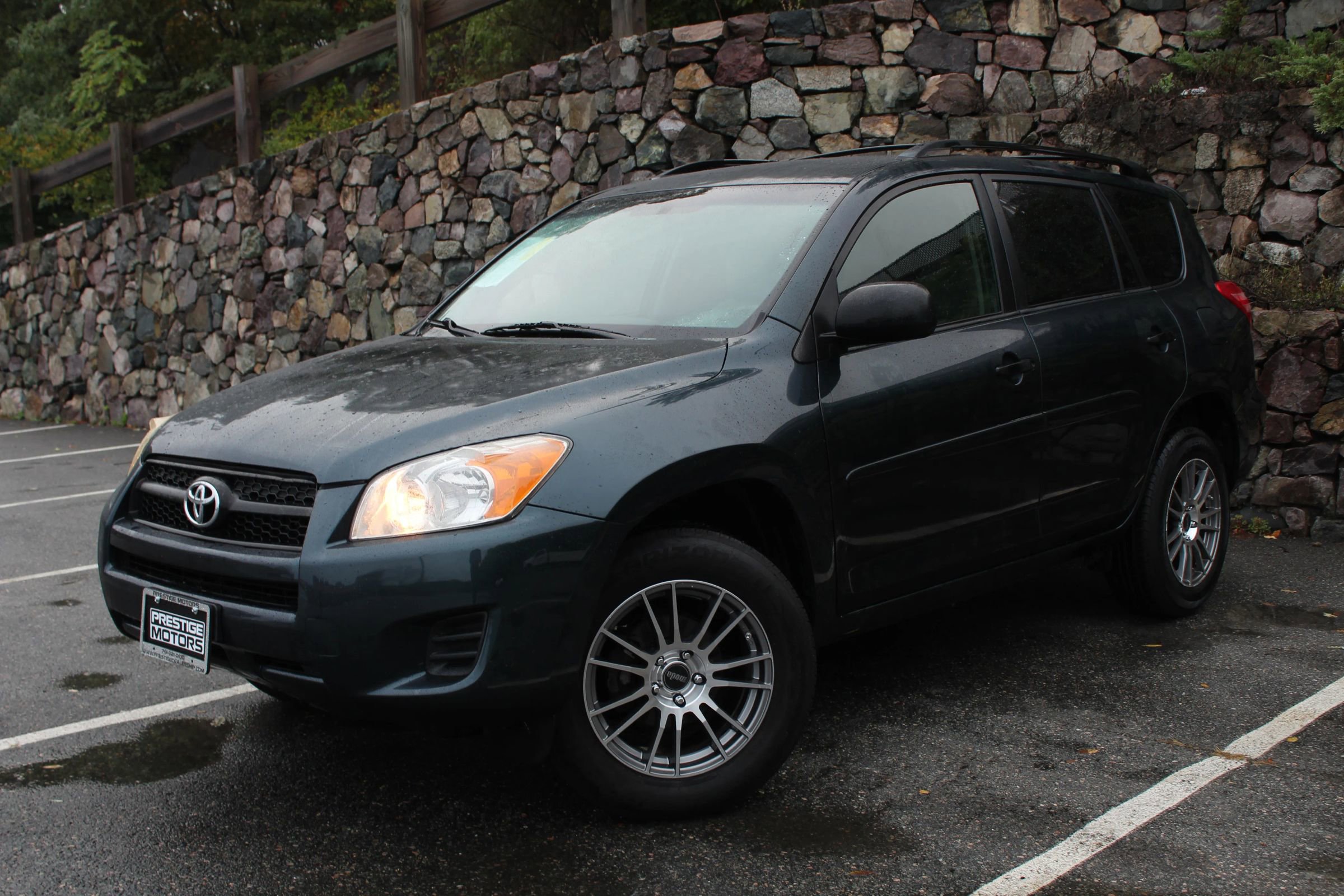 Used 2010 Toyota RAV4 4WD image 2
