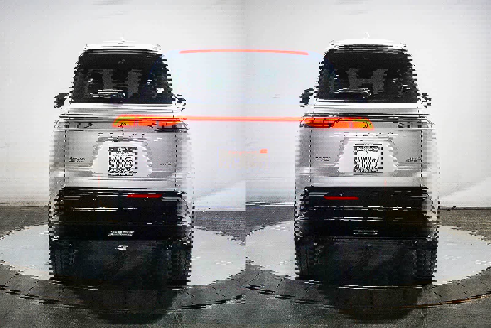 Certified 2025 Toyota Crown Signia w/ Advanced Technology Package image 10