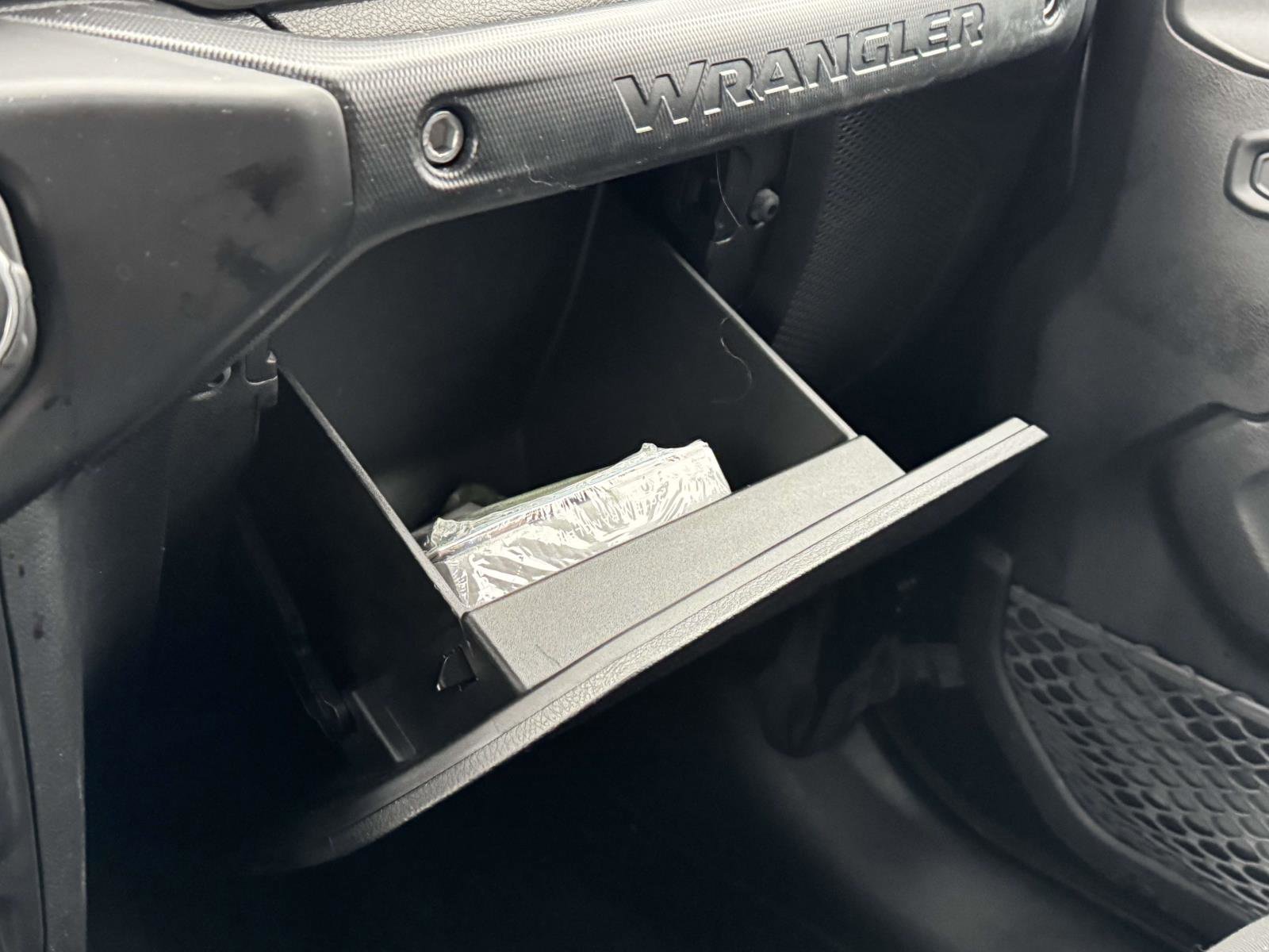 Used 2023 Jeep Wrangler Sport AWD/4WD image 10