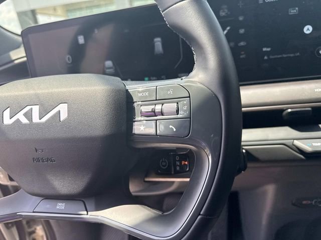 Used 2024 Kia EV9 Light Long Range RWD image 31