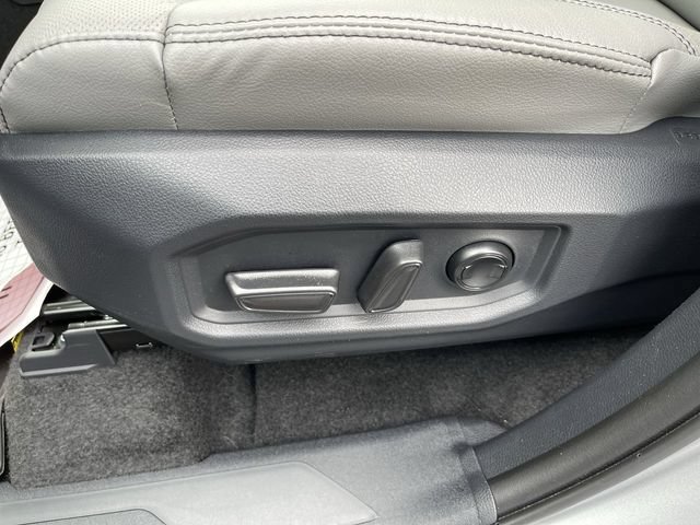 New 2026 Toyota Tundra Limited AWD/4WD image 13
