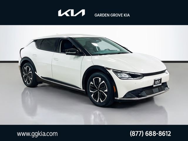 Certified 2022 Kia EV6 Wind image 1