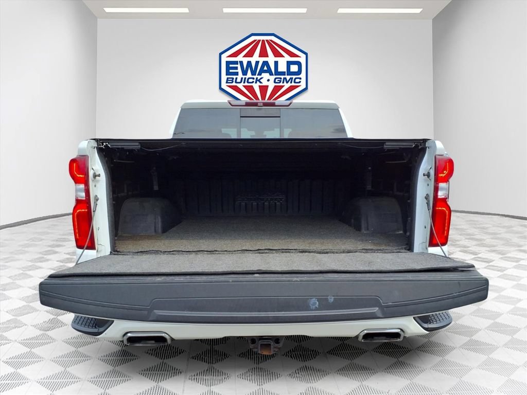 Certified 2019 Chevrolet Silverado 1500 High Country w/ Technology Package AWD/4WD image 8