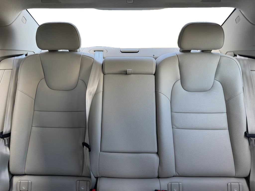 Certified 2025 Volvo S60 T8 Plus w/ Climate Package AWD/4WD image 24