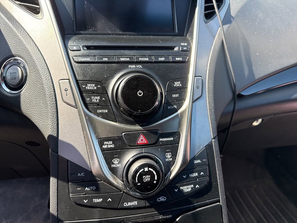 Used 2013 Hyundai Azera w/ Technology Pkg image 11