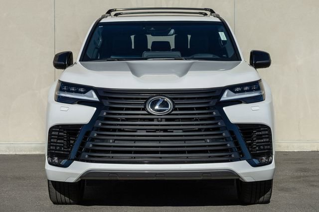 Used 2024 Lexus LX 600 4WD w/ Luxury Package video 2