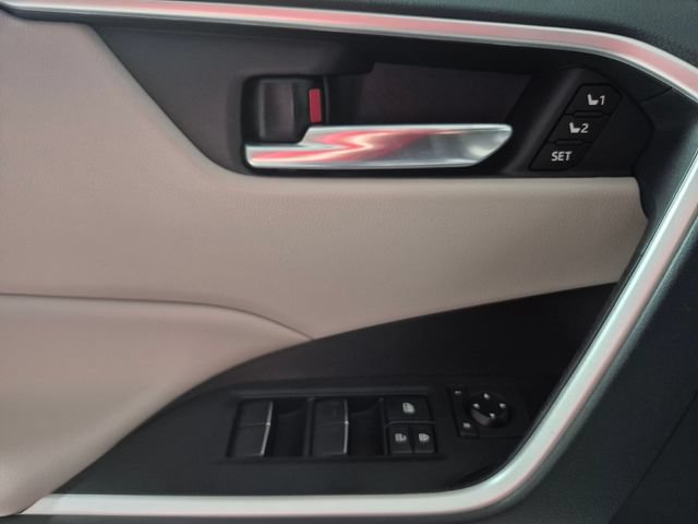 Certified 2021 Toyota RAV4 XLE Premium AWD/4WD image 15