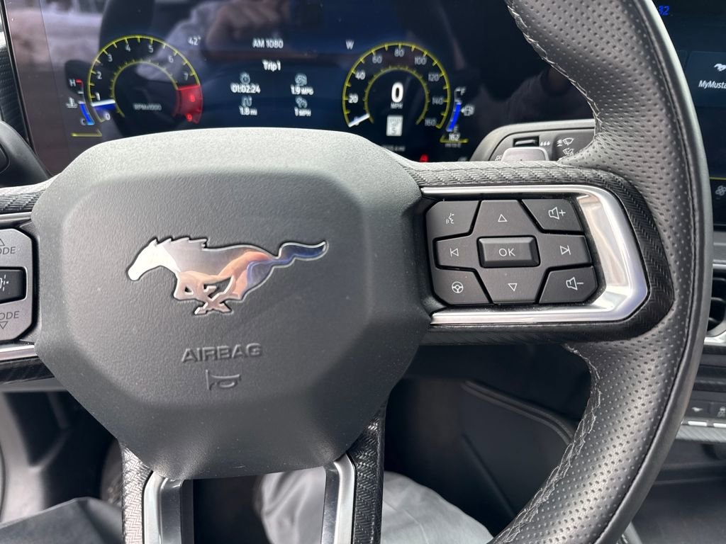 Used 2025 Ford Mustang GT Premium image 27