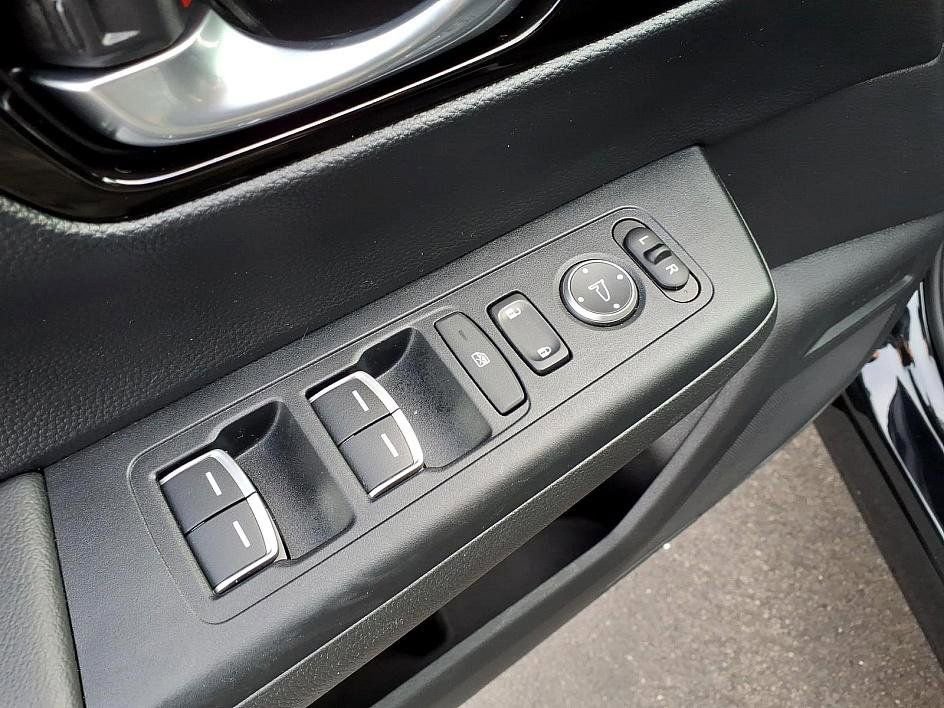 Used 2023 Honda CR-V Sport Touring image 11