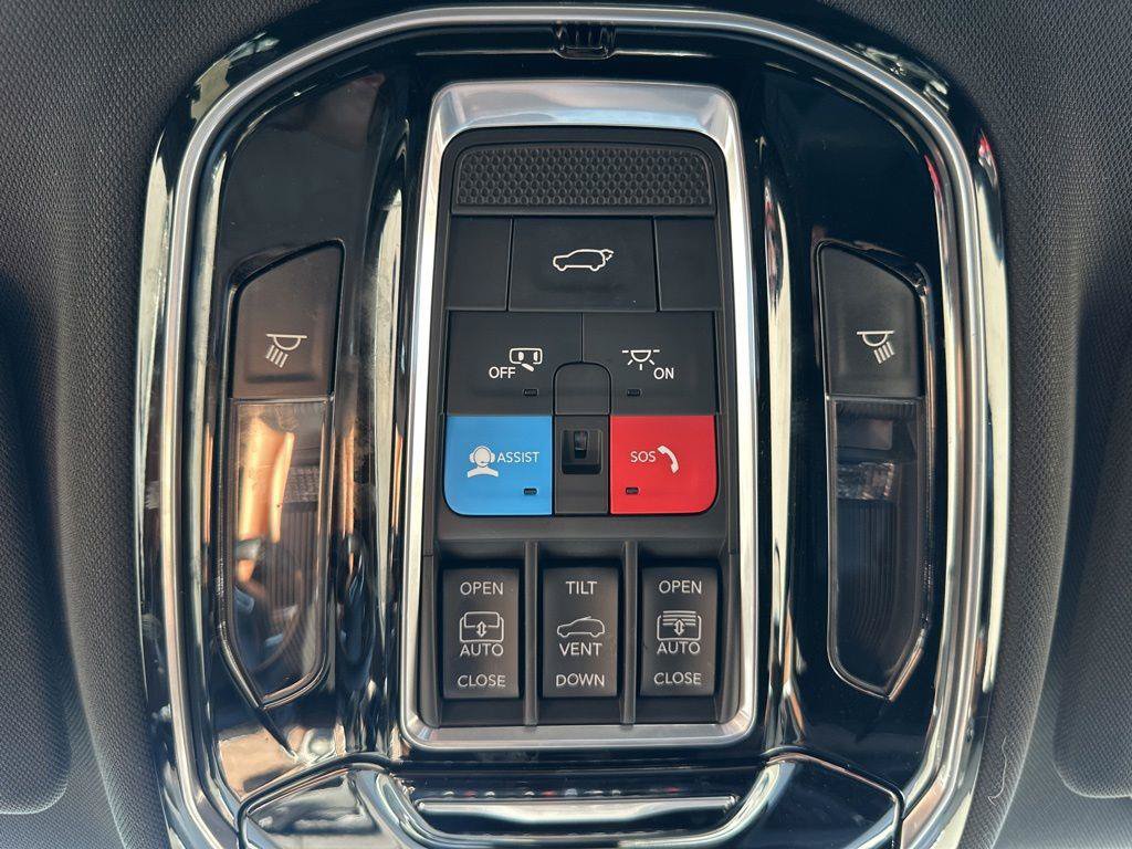 Used 2022 Jeep Grand Cherokee Summit RWD image 49