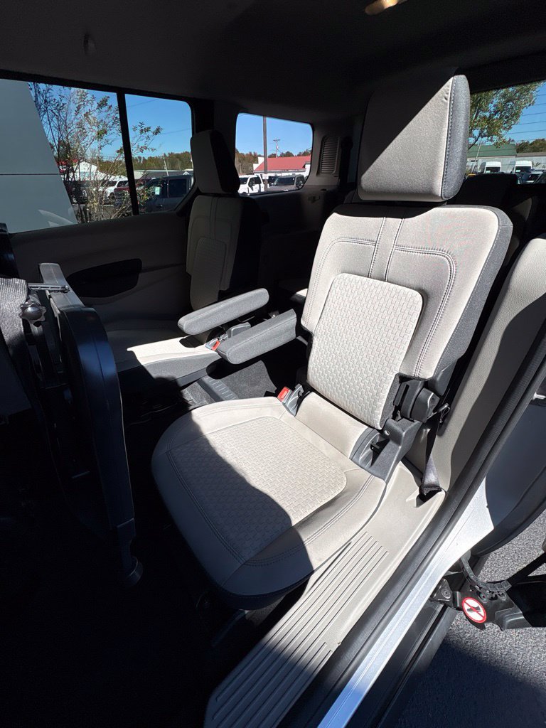 Used 2021 Ford Transit Connect XLT FWD image 30
