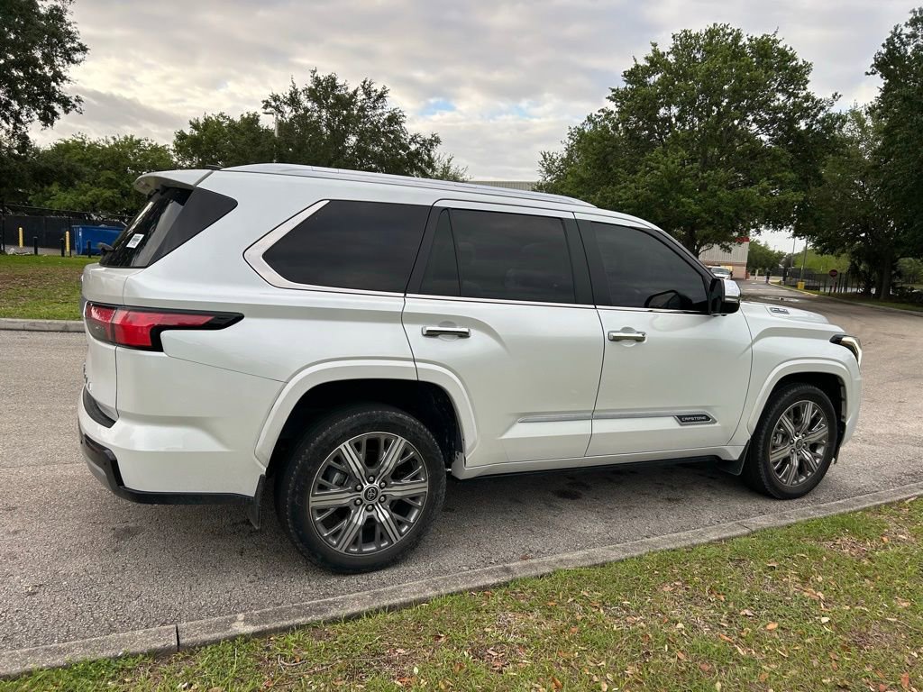 Used 2024 Toyota Sequoia Capstone image 5