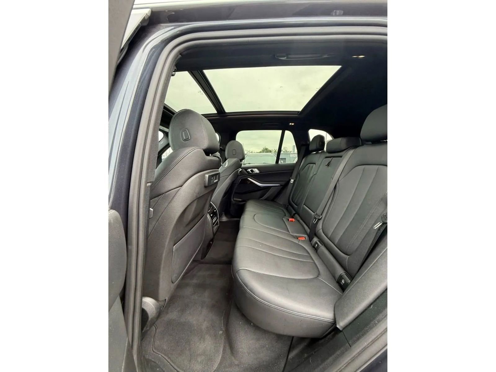 Used 2020 BMW X5 xDrive40i w/ Convenience Package image 11