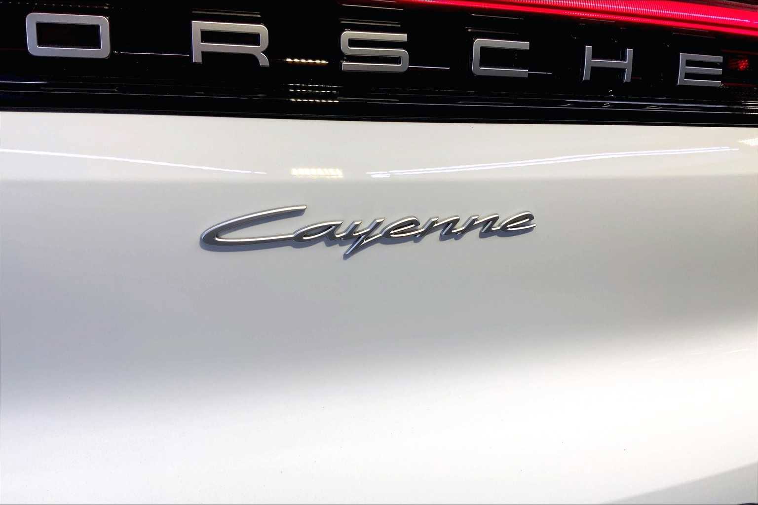 New 2026 Porsche Cayenne image 19