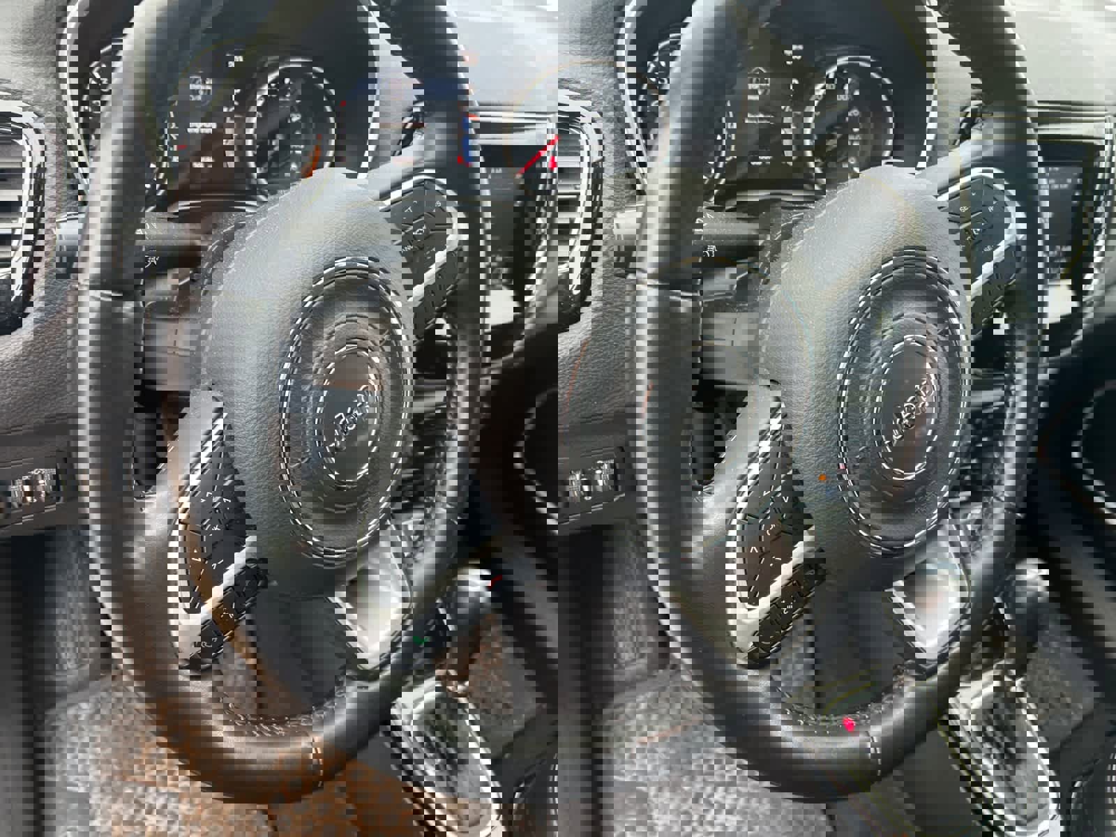 Used 2021 Jeep Compass Latitude image 13