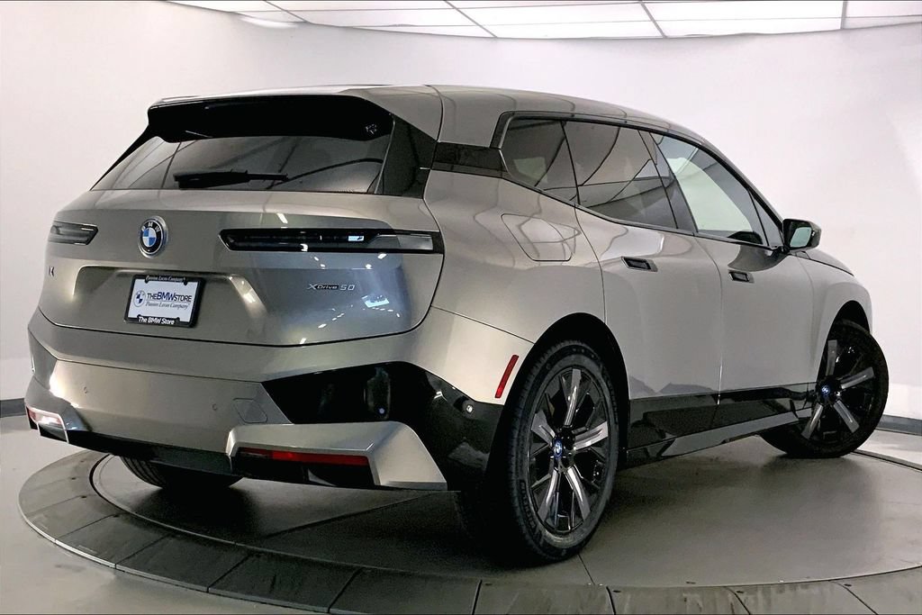 Certified 2024 BMW iX xDrive50 w/ Premium Package AWD/4WD image 11