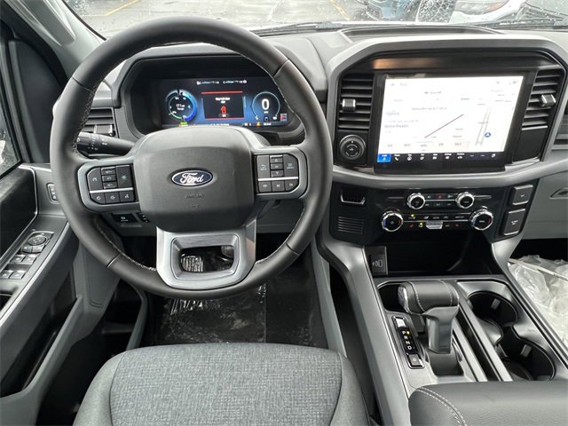 New 2025 Ford F150 Lightning XLT image 13