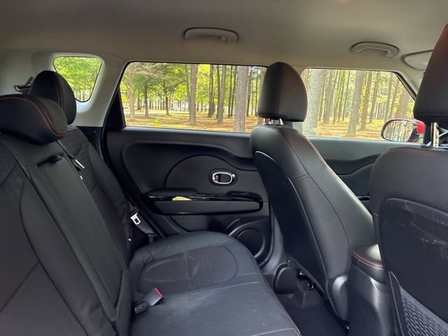 Used 2018 Kia Soul ! FWD image 24