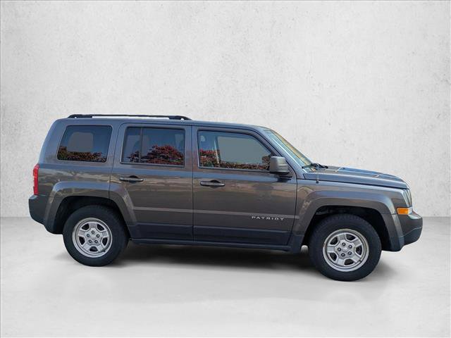 Used 2015 Jeep Patriot Sport w/ Power Value Group FWD image 4