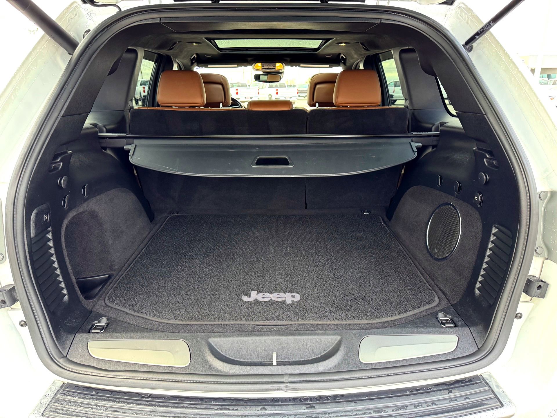 Used 2021 Jeep Grand Cherokee Summit w/ Platinum Series Group image 9