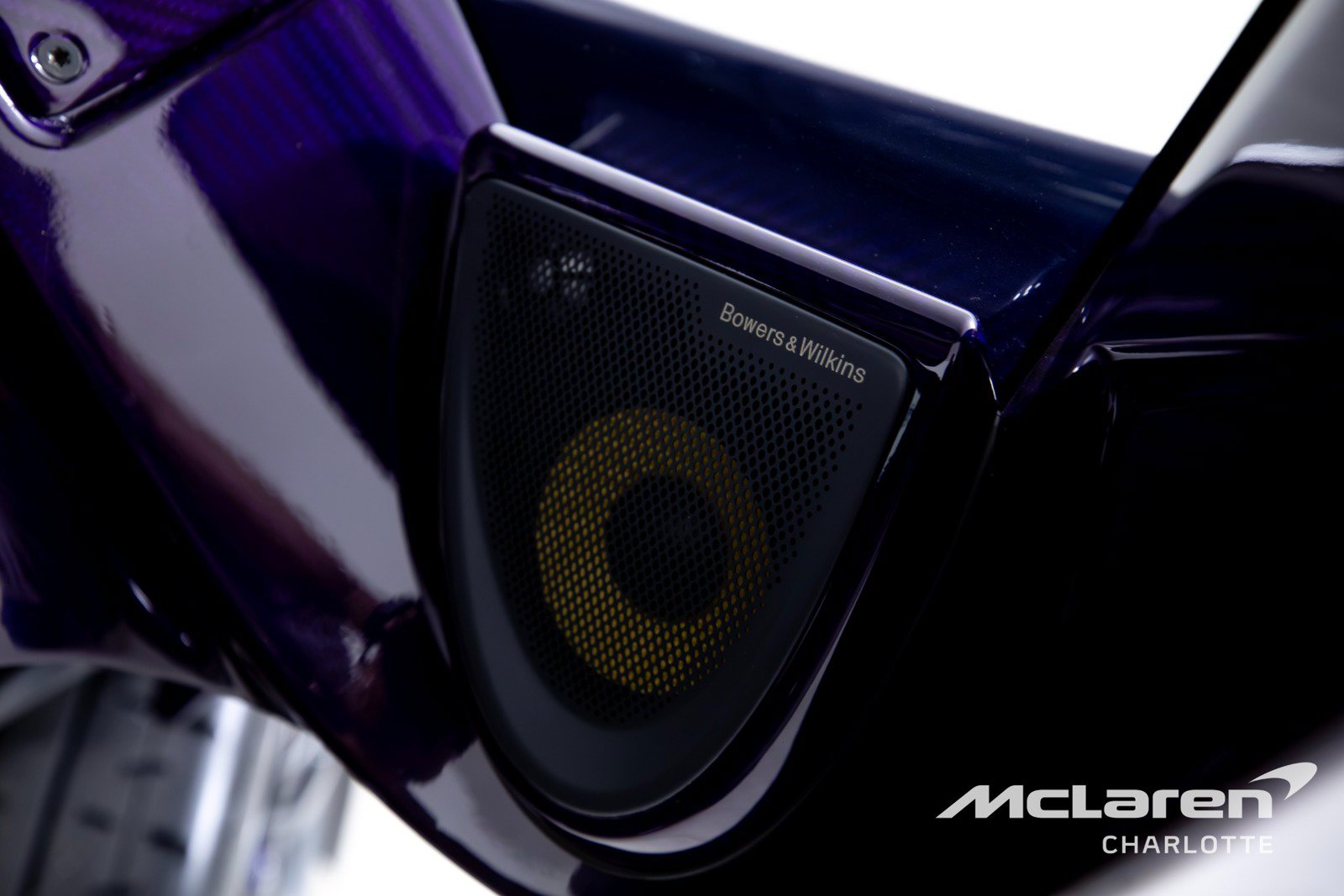Used 2019 McLaren Senna RWD image 25