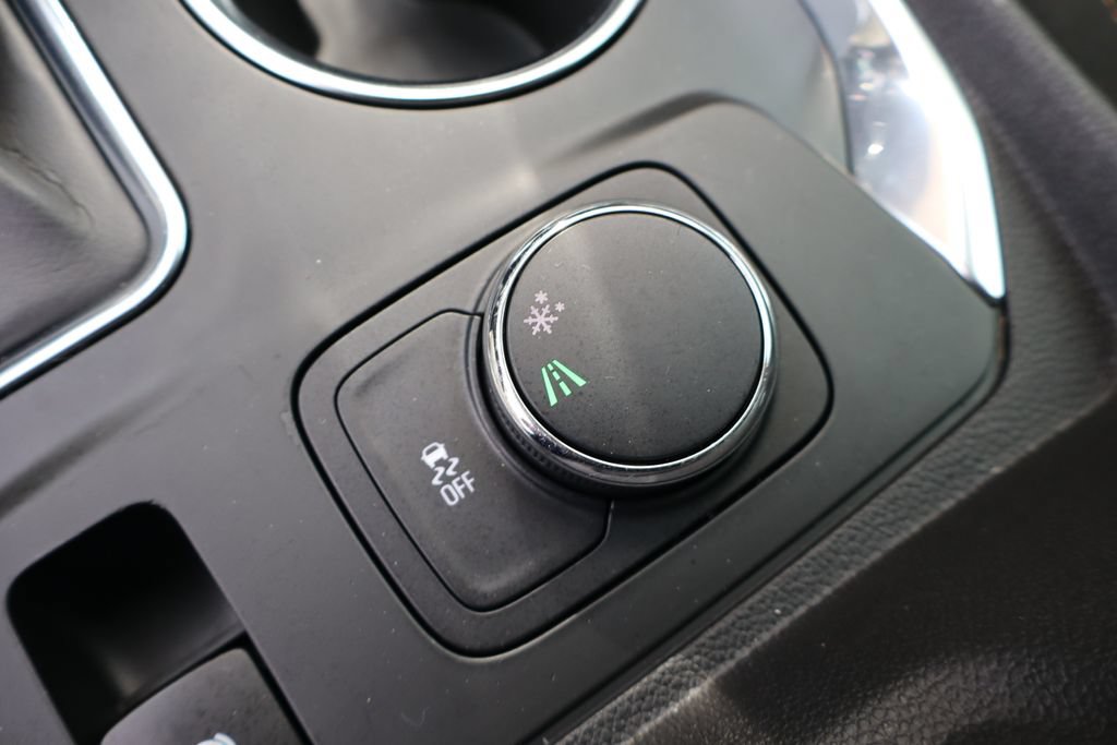 Used 2021 Chevrolet Traverse LT FWD image 24