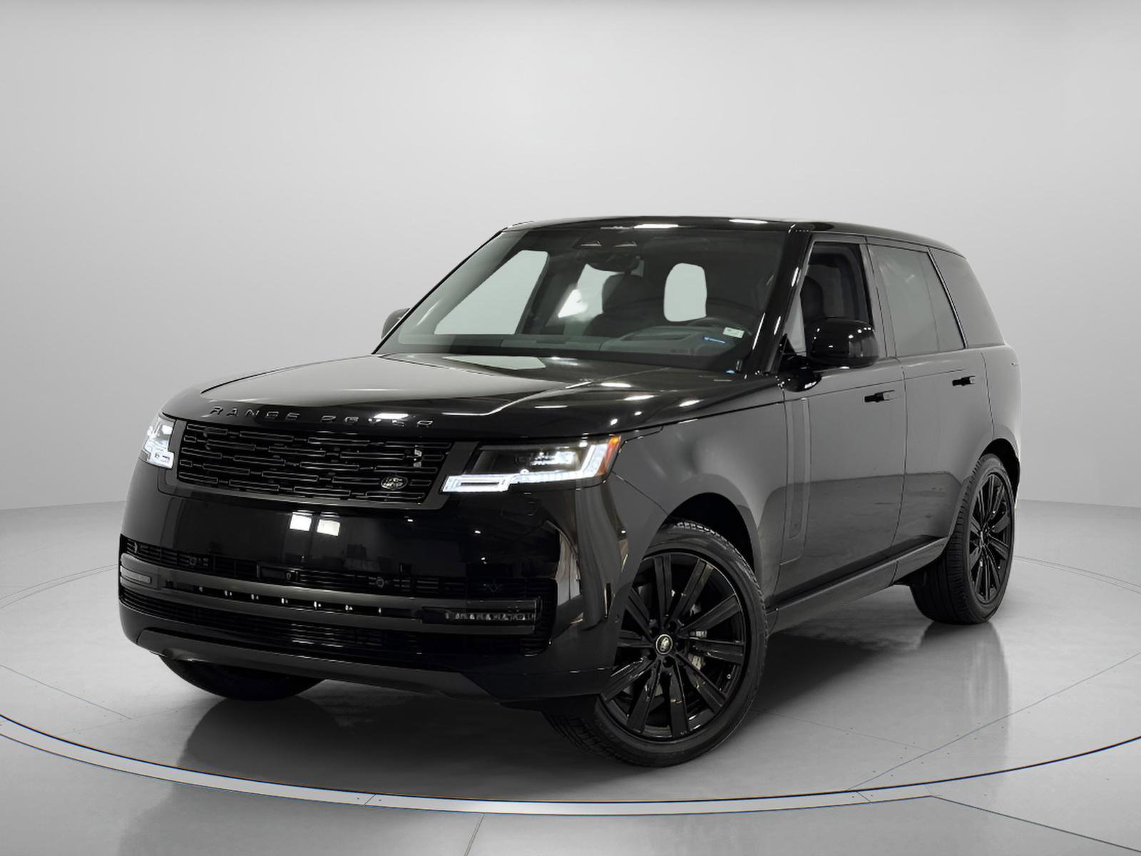 Used 2025 Land Rover Range Rover SE image 1