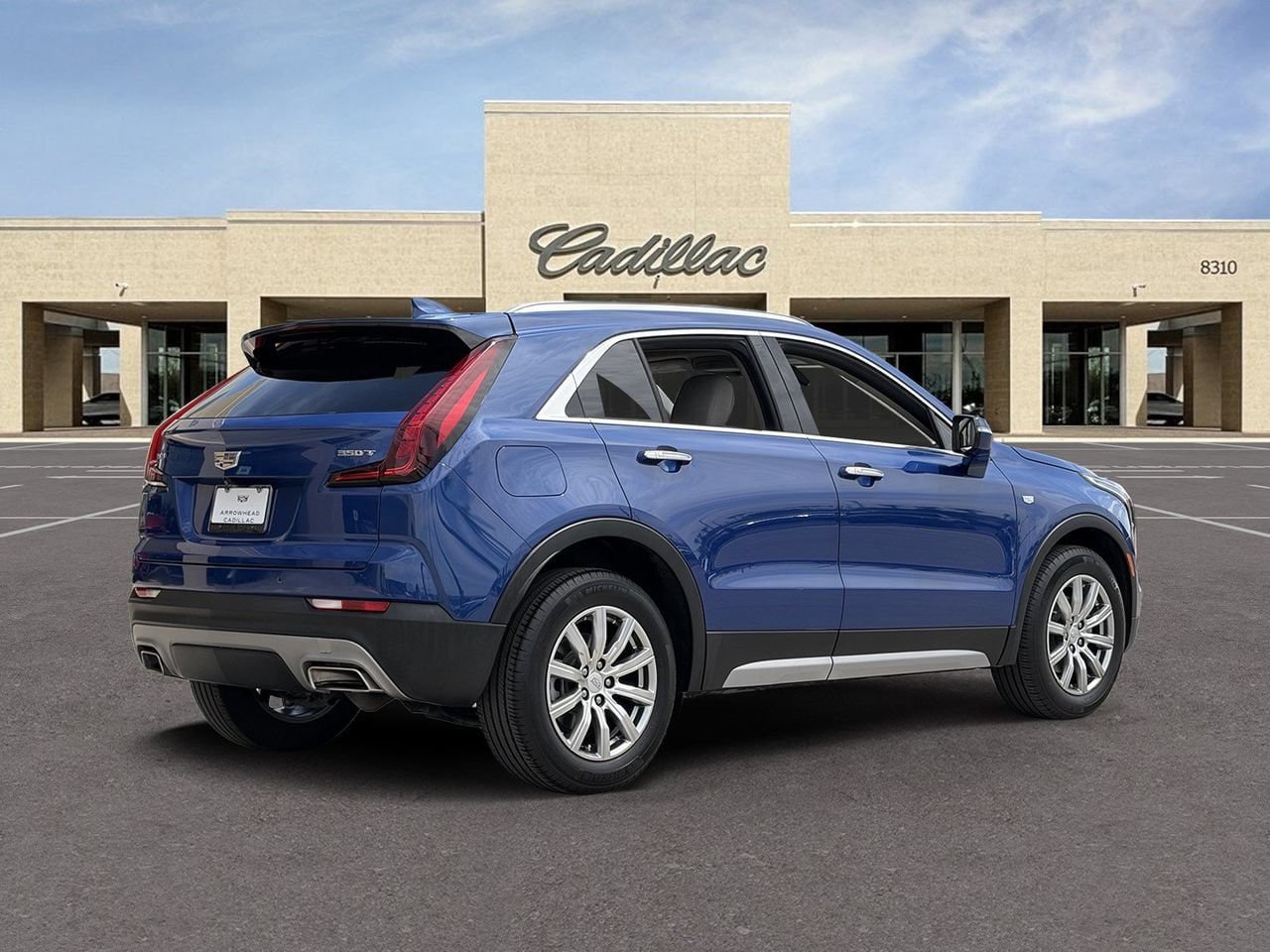 Certified 2022 Cadillac XT4 Premium Luxury FWD image 5