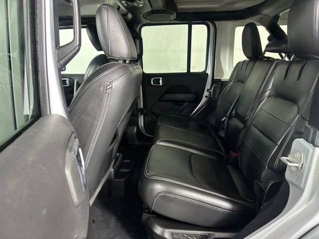 Used 2023 Jeep Wrangler Unlimited Sahara image 25
