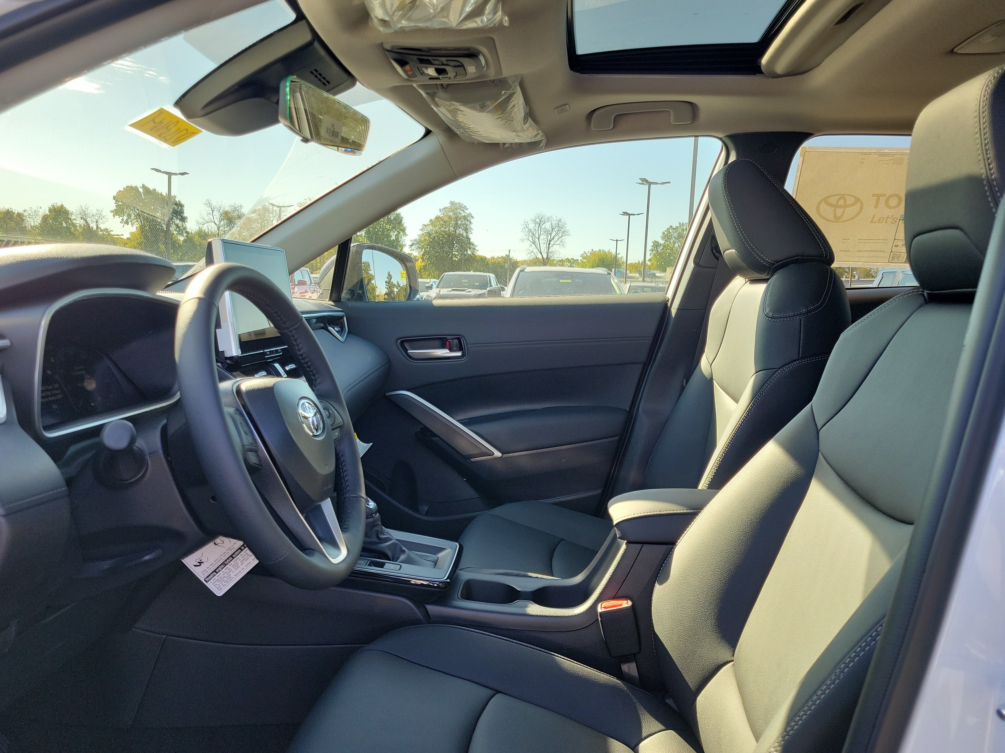 New 2026 Toyota Corolla Cross XLE w/ Convenience Package FWD image 15