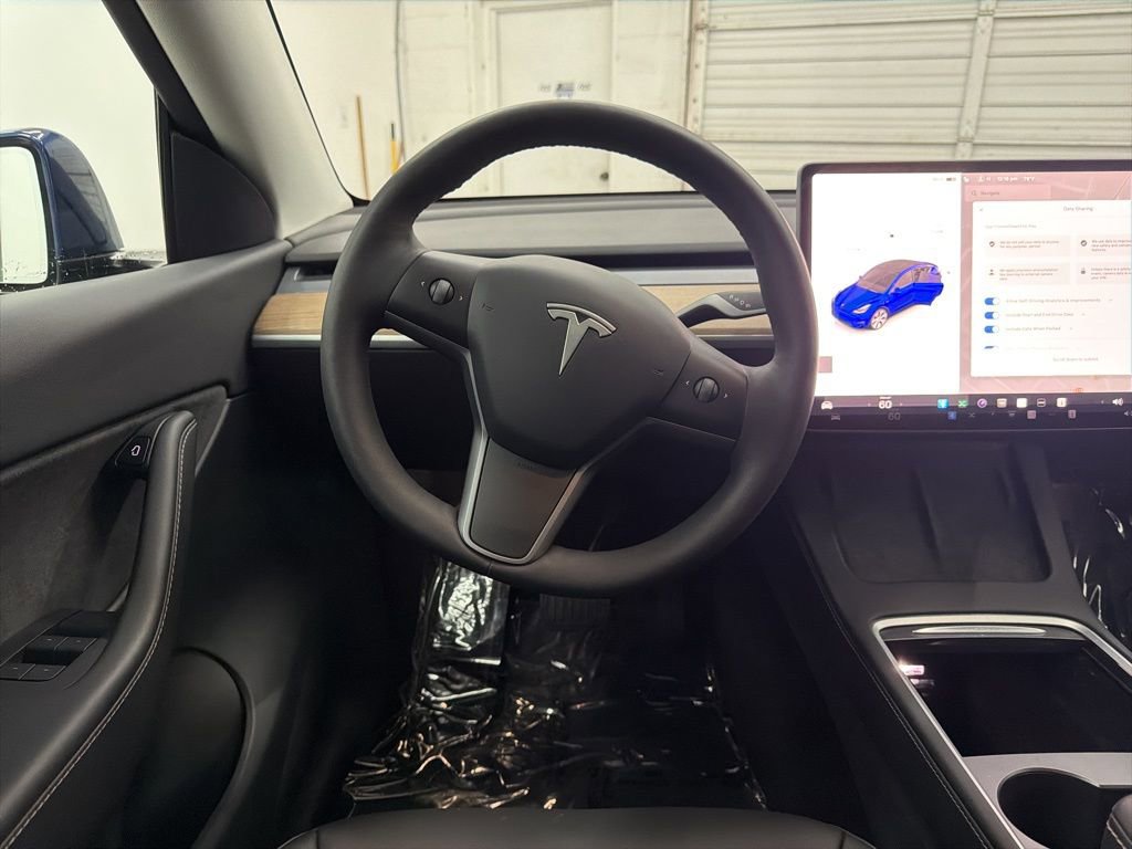 Used 2022 Tesla Model Y Long Range AWD/4WD image 21
