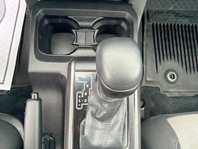 Used 2022 Toyota Tacoma TRD Off-Road AWD/4WD image 25