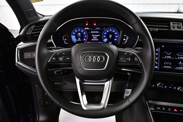 Used 2025 Audi Q3 2.0T Premium image 18